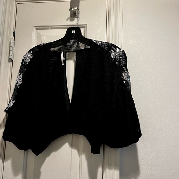 Free People cropped cover with sequins - Picture 15 of 16